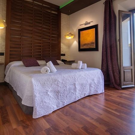 Setenil De Las Bodegas Hotel Villa De Setenil מראה חיצוני תמונה